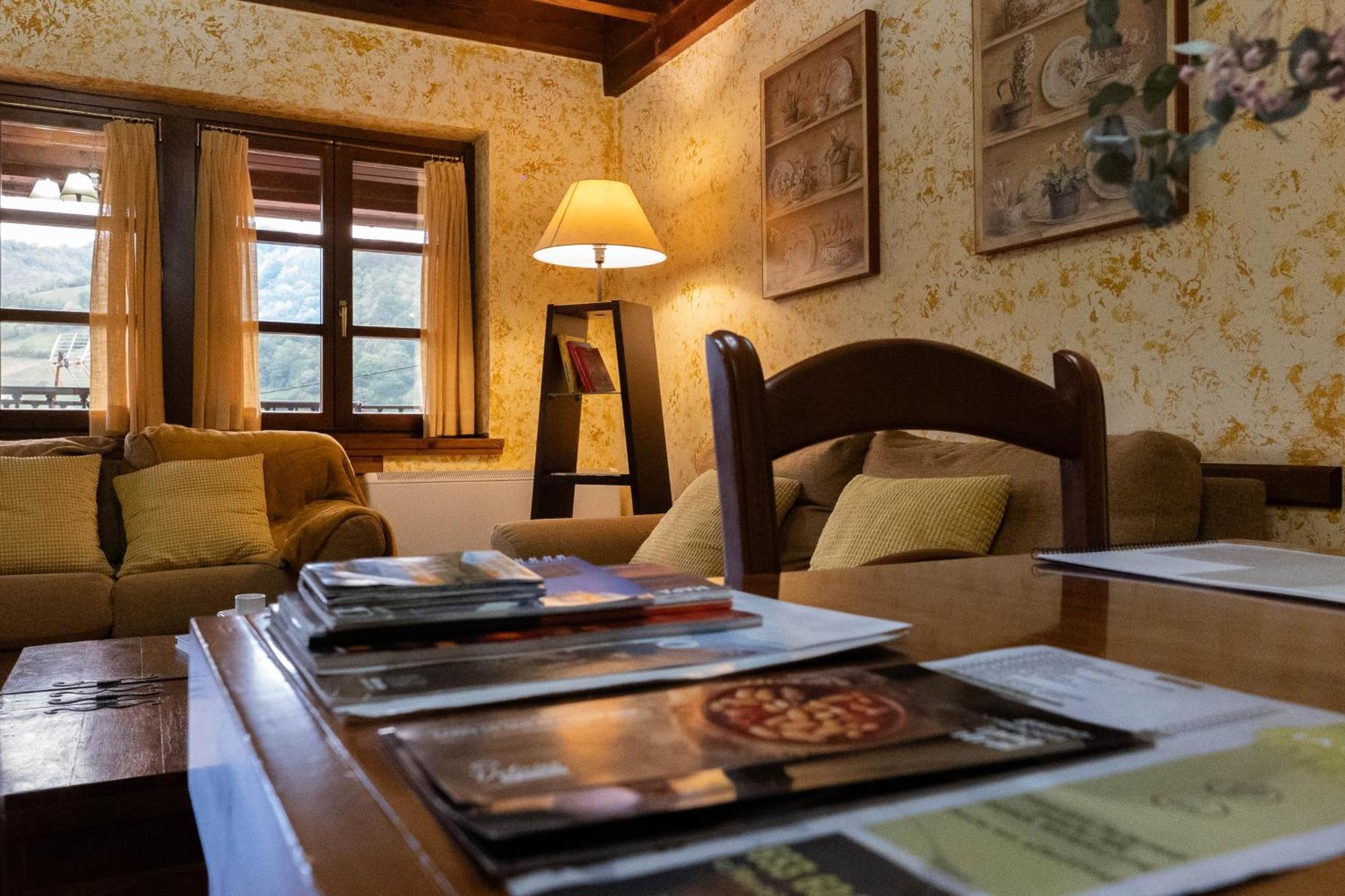 Apartamentos Rurales San Feliz Pola de Lena Εξωτερικό φωτογραφία
